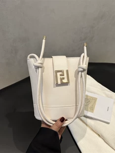 Shoulder Bag Small Design, Handheld One-Shoulder Bag, City Style, Compact