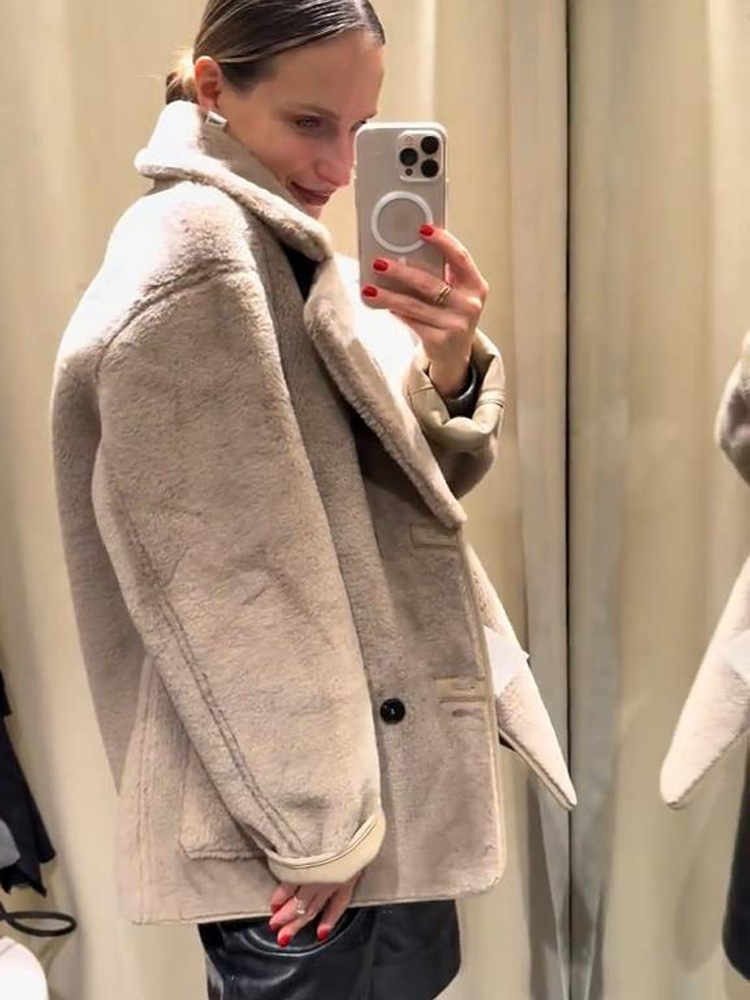 Chaqueta Reversible de Piel y Ante con Doble Botonadura image 3