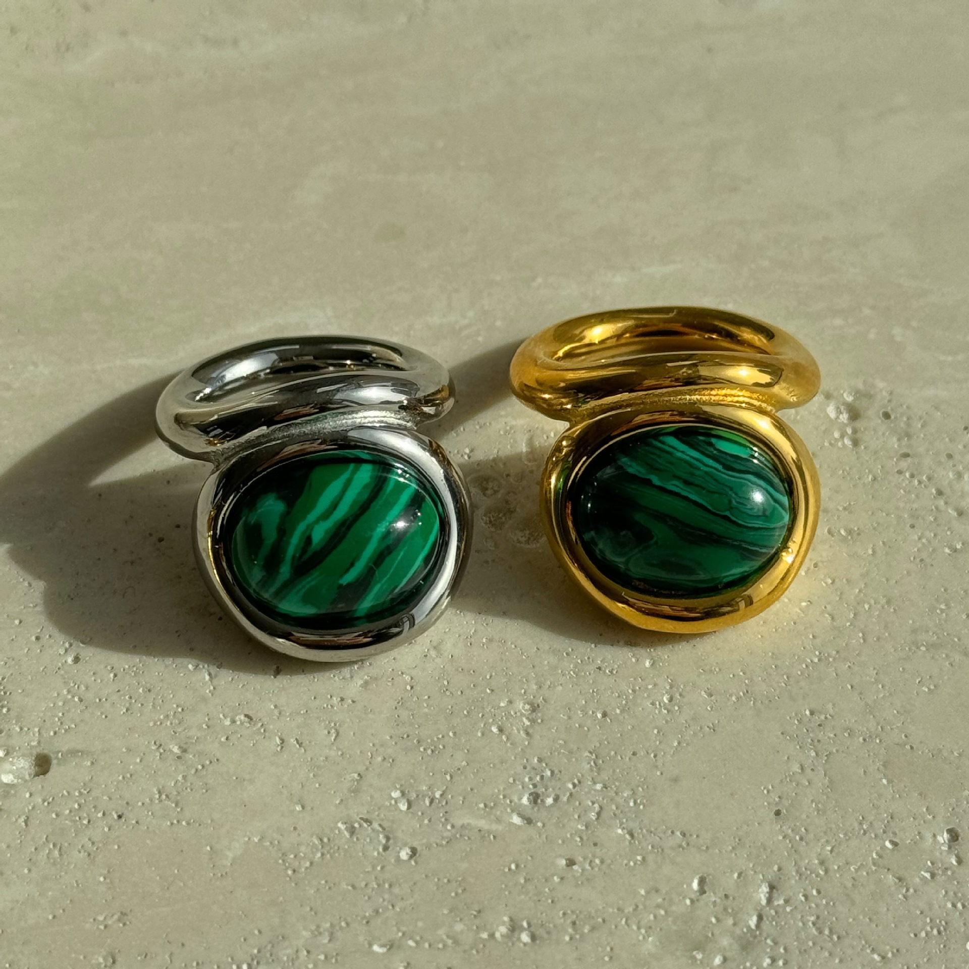 6, 8 Ring Size Retro Geometric Titanium Steel Inlay Natural Stone Rings