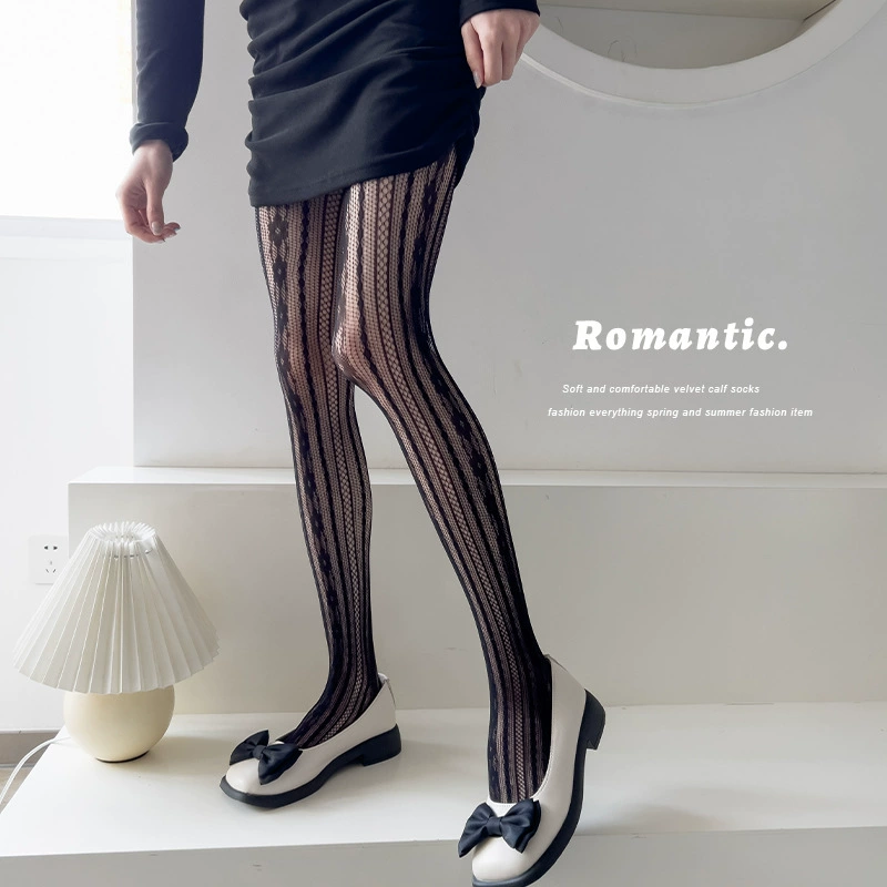 Lolita-style Japanese Summer Tights, Floral Lace Pattern, One Size (Black / White)