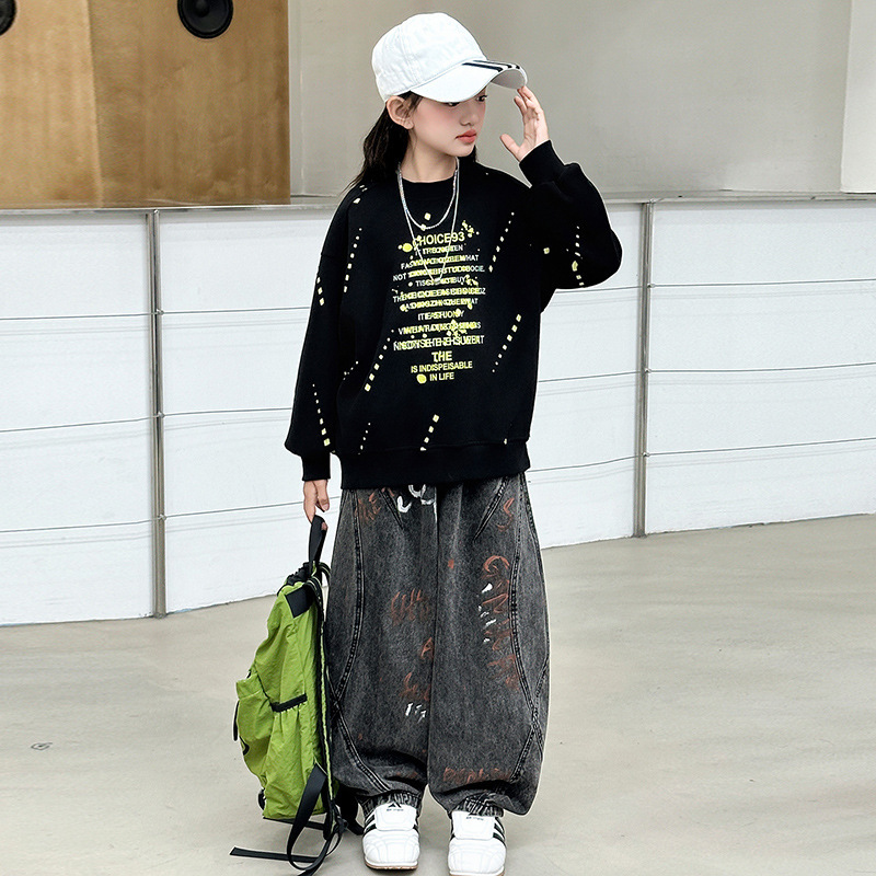 女童超好看秋装套装2025新款女大童又酷又飒的卫衣潮酷穿搭牛仔裤|undefined