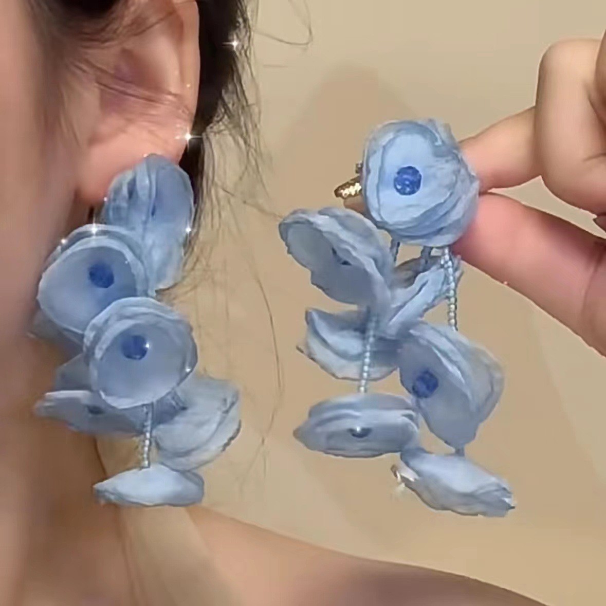 Aguja de plata, estilo de vacaciones azul, pendientes de lazo de flores suaves, pendientes de moda fresca, pendientes de ambiente dulce