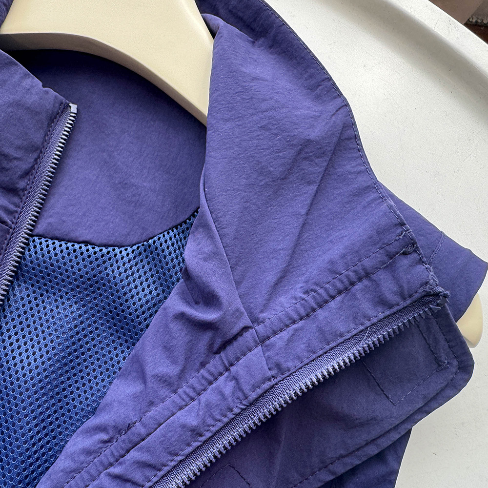 Autumn Mountain Hiking Vest For Couples With Detachable Pockets_voghion.com