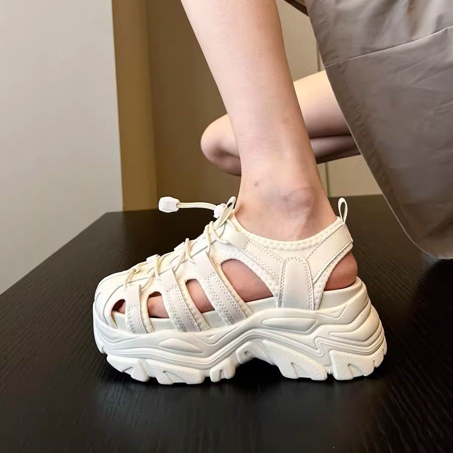 Bai Li al aire libre ~ Sandalias romanas Baotou de suela gruesa pequeña mujer hueca ins casual deportes papá zapatos sandalias