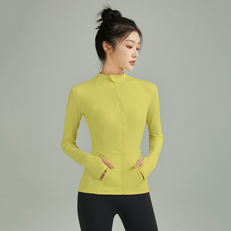 ライムグリーン