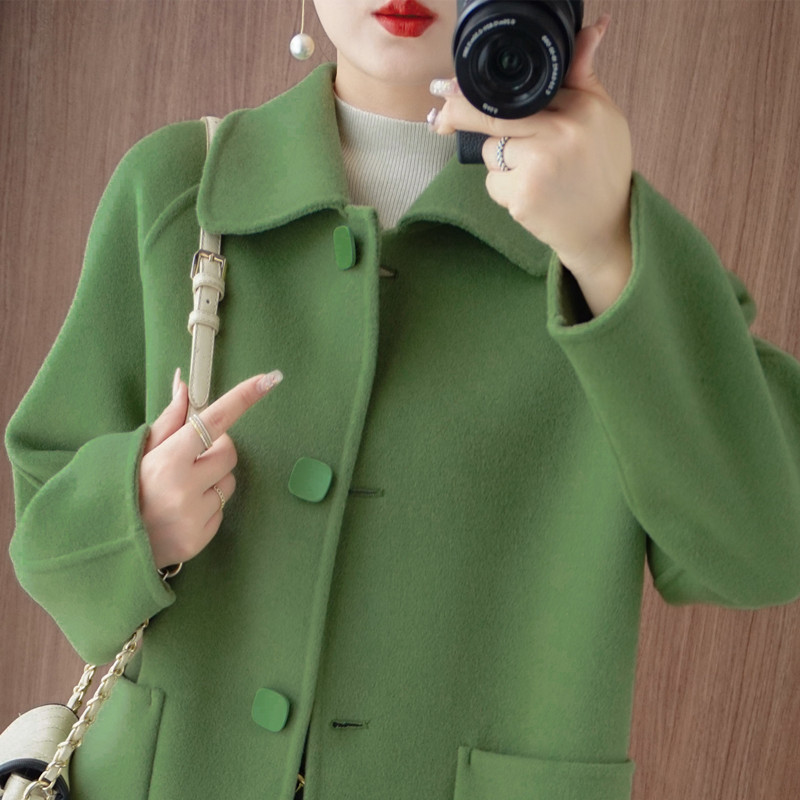 Avocado green pure wool doll collar