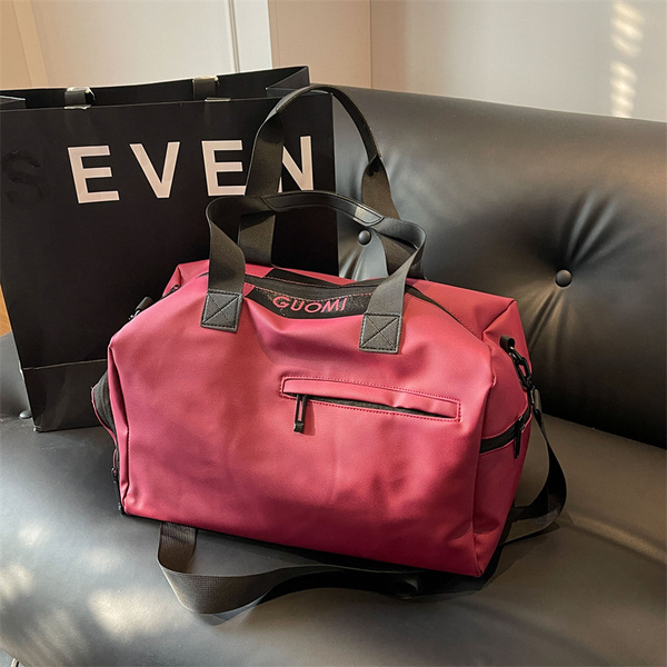 Sports shoulder bag