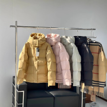 LU家短款泡芙五格冬季女士新款明星立领连帽羽绒服白鹅绒纯色外套