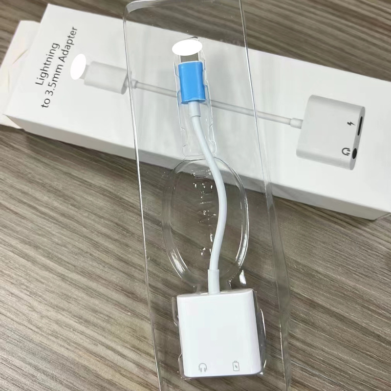 Aplicable al adaptador de auriculares Apple dos en uno convertidor de carga de iluminación al adaptador de audio de 3,5mm