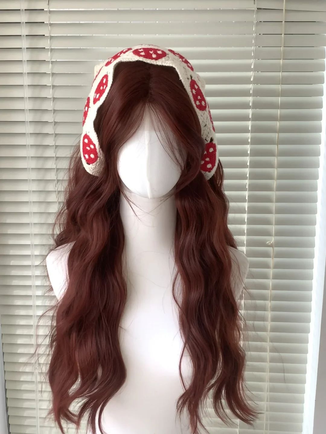 [Berry Girl] Peluca marrón roja de caramelo, cubierta de cabeza completa para mujer, ondas de agua, cabello largo y rizado, encaje en la frente, todo uso cos