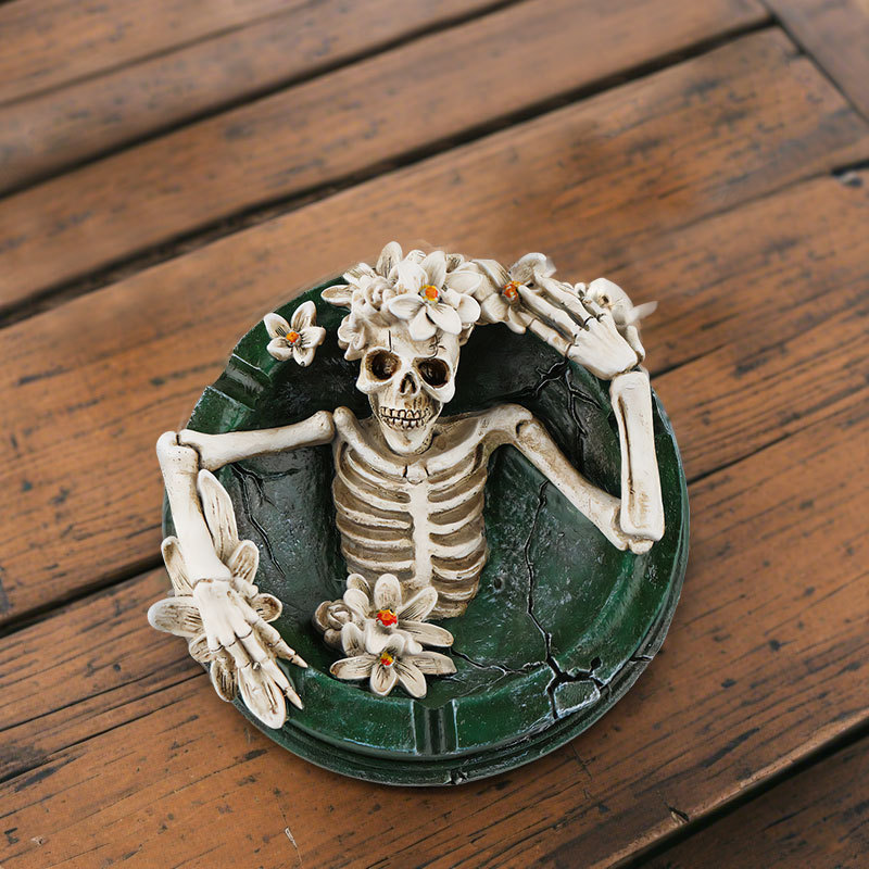 Overseas Unique Flower Decoration Skull Resin Ashtray Home Office Desktop Decoration Atmosphere Ornaments