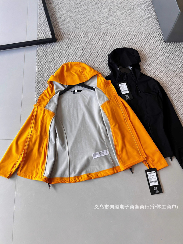 25S秋冬新款KLS女士户外冲锋衣夹克外套 凯乐太阳石连帽软壳上衣|undefined
