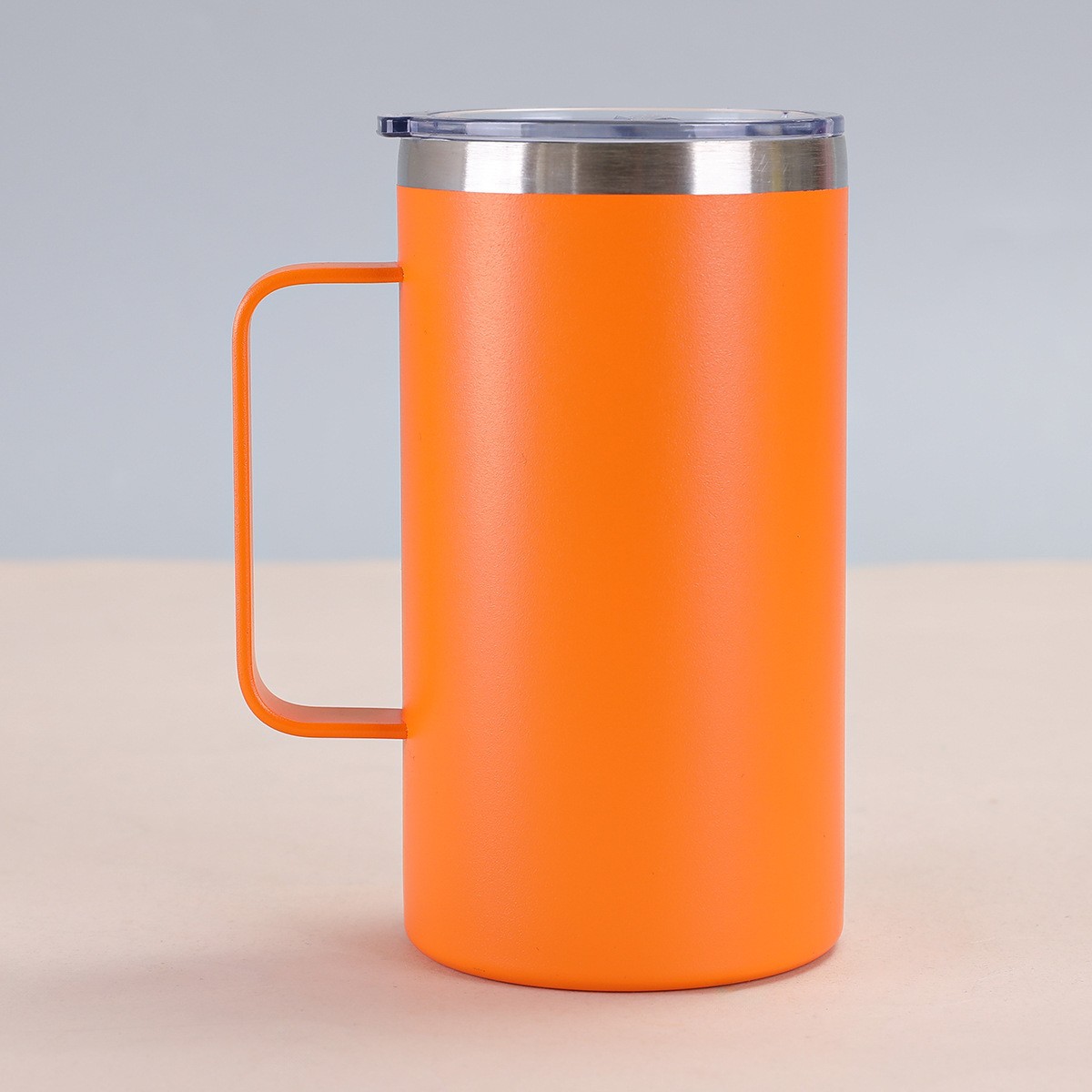 Taza térmica de acero inoxidable para exportación, taza de café pequeña portátil para coche con asa, taza sencilla de 20 oz con acabado pintado con aerosol.