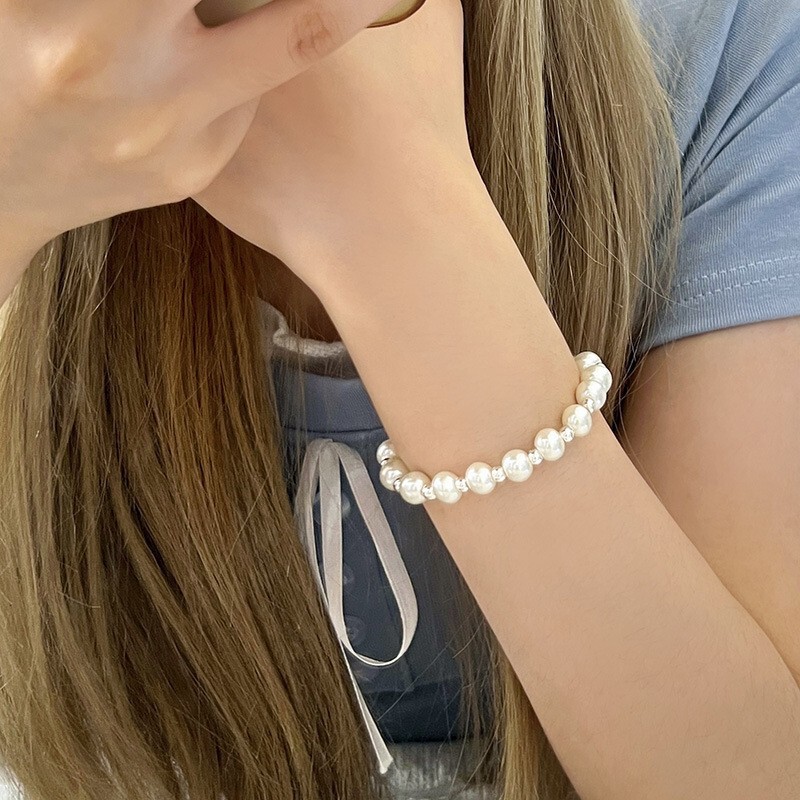 甘くて不規則な真珠のブレスレットの女性の高級な潮流のファッションの軽い贅沢なins風の高級感の小さい大衆の軽い贅沢な手飾り|undefined