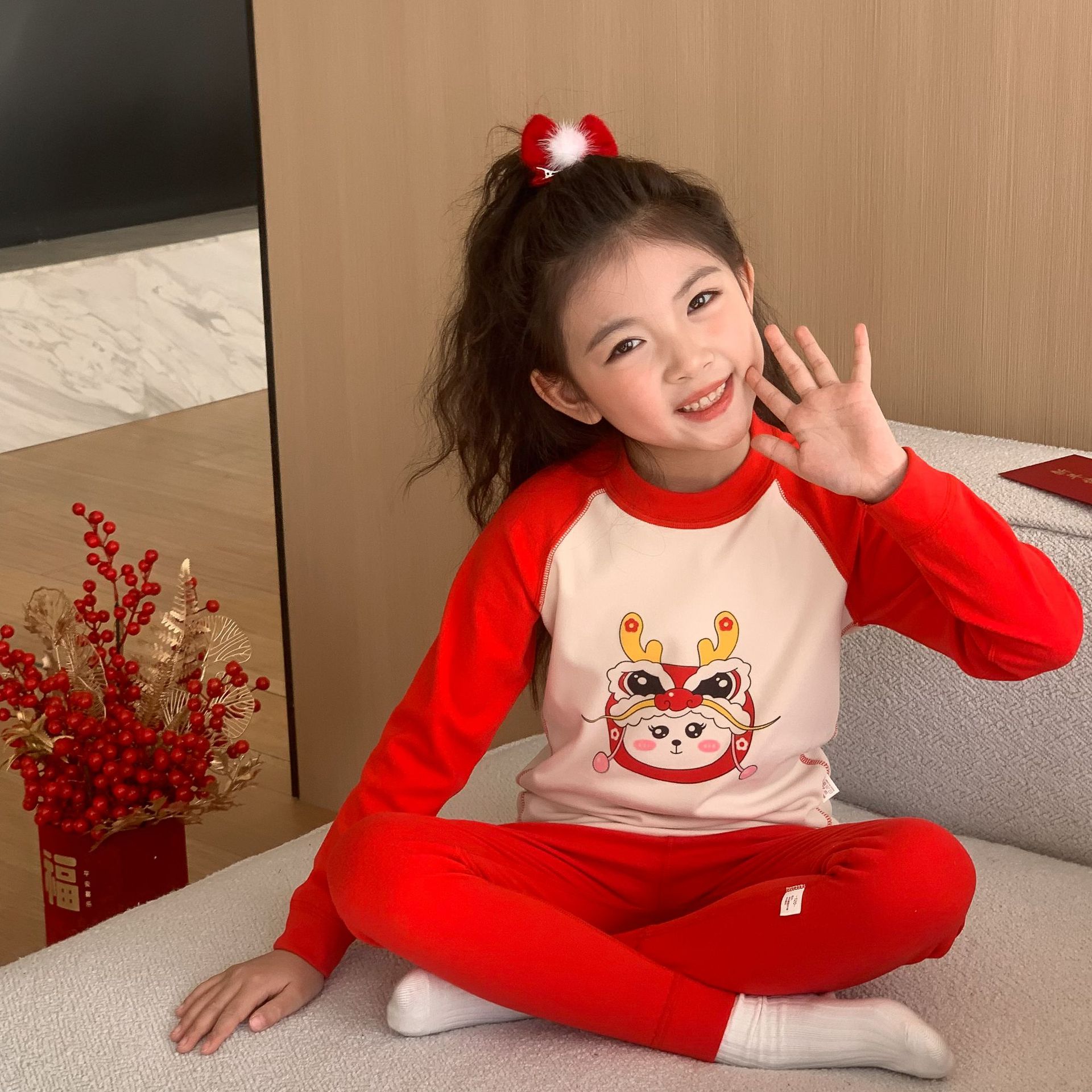 Año de nacimiento los niños terciopelo traje caliente del muchacho dragón rojo sin hueso ropa otoño pantalones largos Año Nuevo pijamas homewear