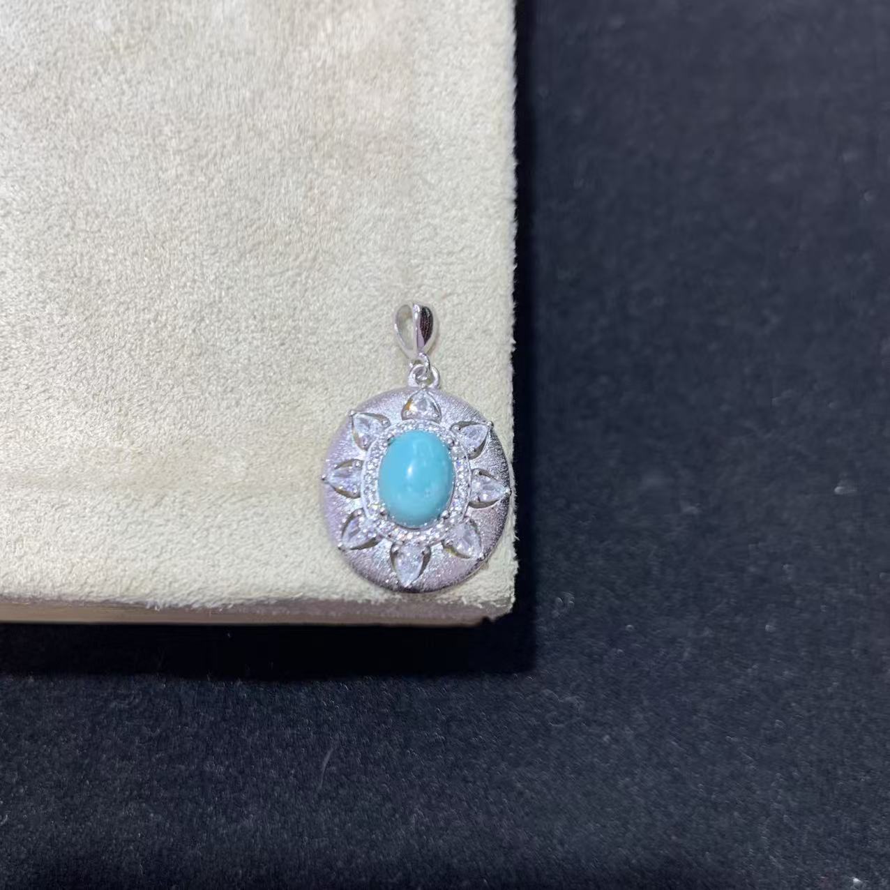 Universal matte turquoise small design pendant solar-powered