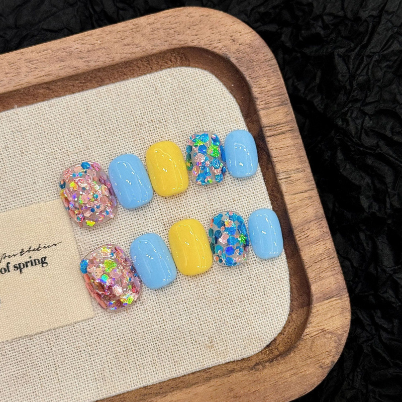 Korean sequins simple jump color spring new fake nail patch mermaid Ji flash hand-worn armor wholesale