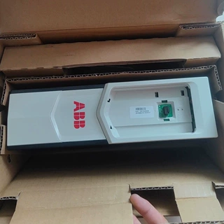 变频器ACS880-04-505A-3   全新正品库存现货议价出售