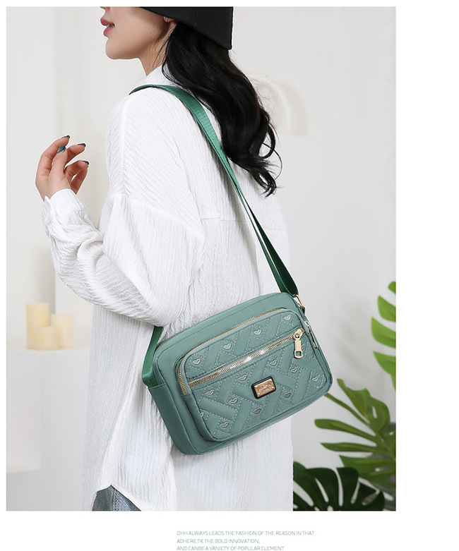 Neue Stil-Crossbody-Tasche zum Ausgehen, große Tasche für Einzelhandelstische, leichte Luxus-Kleinquadrat-Tasche, französische Kleinreisetasche, modische Oxford-Stoff-wasserdichte Geldbörse