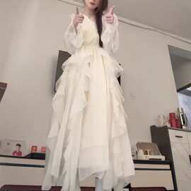 春秋法式初恋长裙超仙甜美温柔风荷叶边公主连衣裙子女秋冬季穿搭