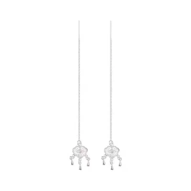 Earrings, protective amulet, light luxury style, high-end