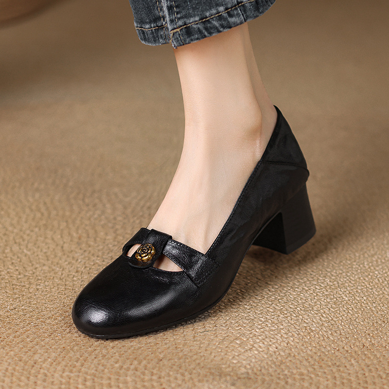 Giày da cừu mũi tròn gót vuông miệng nông gót 4,5 cm — Màu đen
