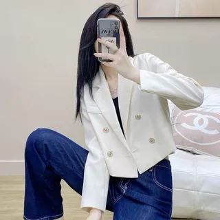 新款小香风双排扣纯色百搭显瘦短款长袖小西装外套女气质西服外搭