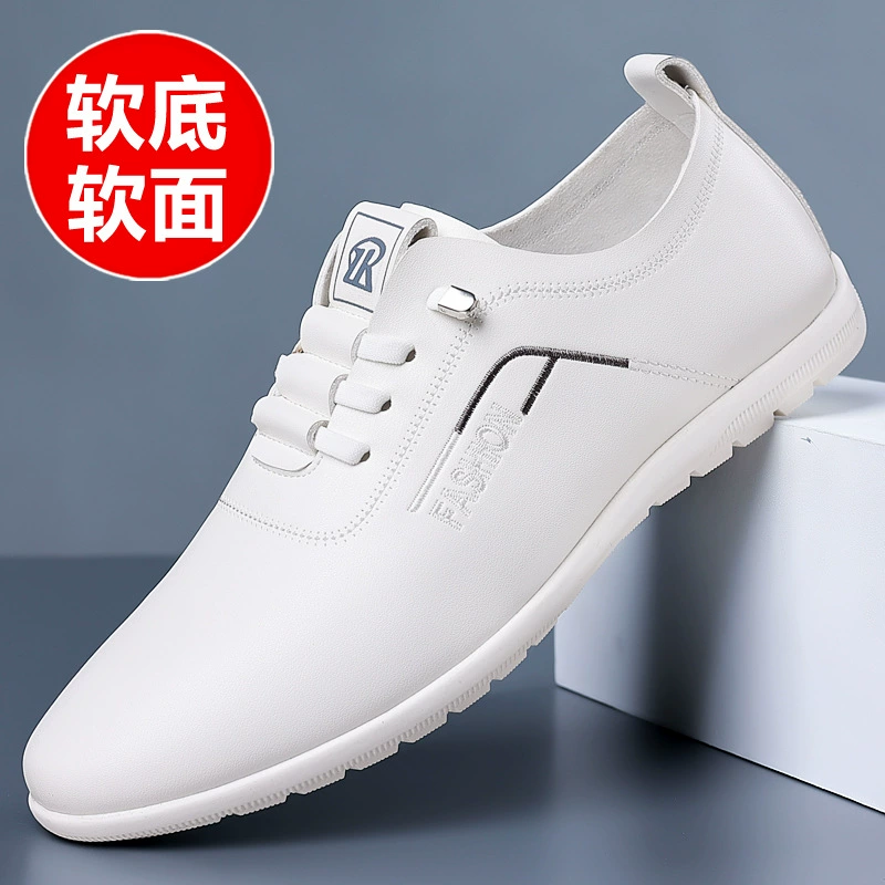 Летние дышащие белые туфли без шнуровки для мужчин, универсальные повседневные туфли для вождения на мягкой подошве, легкие туфли-бини, мужские туфли с мягкой поверхностью.