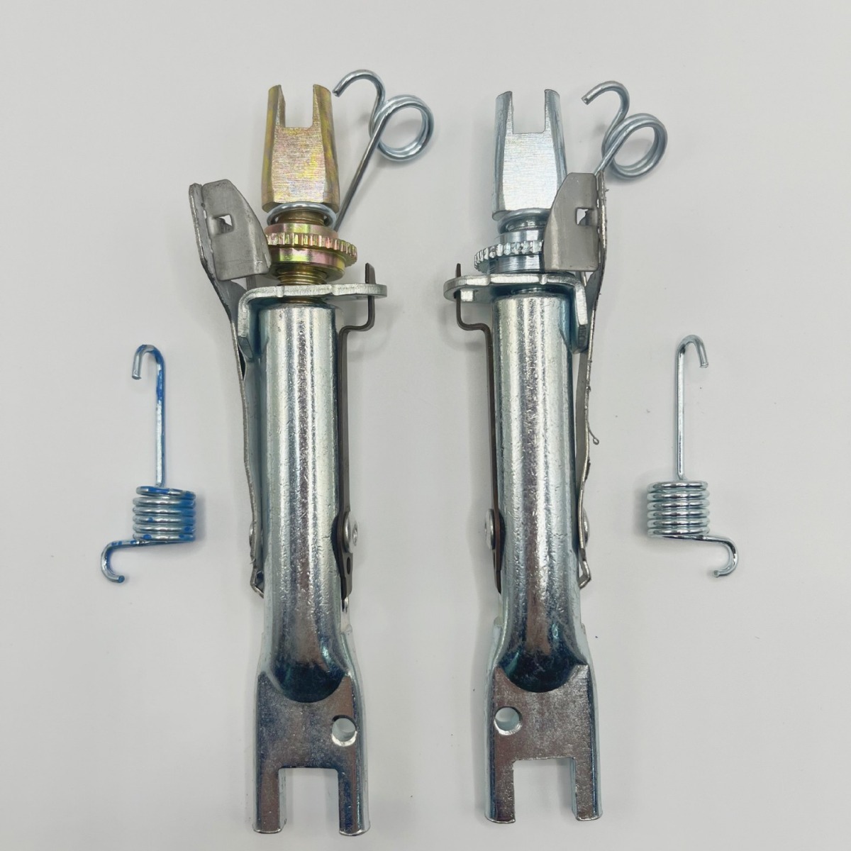 Aplicable a Jiangling Qisheng S350 Qisheng S330 kit de reparación de frenos varilla de ajuste kit de reparación de resorte kit de reparación de pinza