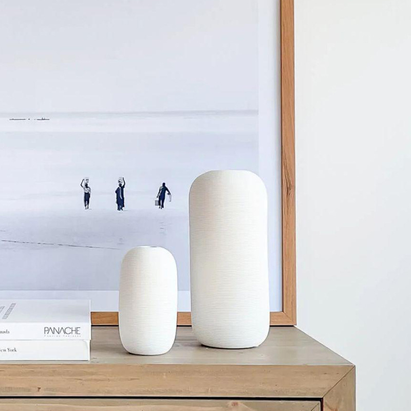 Ins arte diseñador florero cerámica llanura decoración casera nórdica B & B estilo silencioso decoración de escritorio