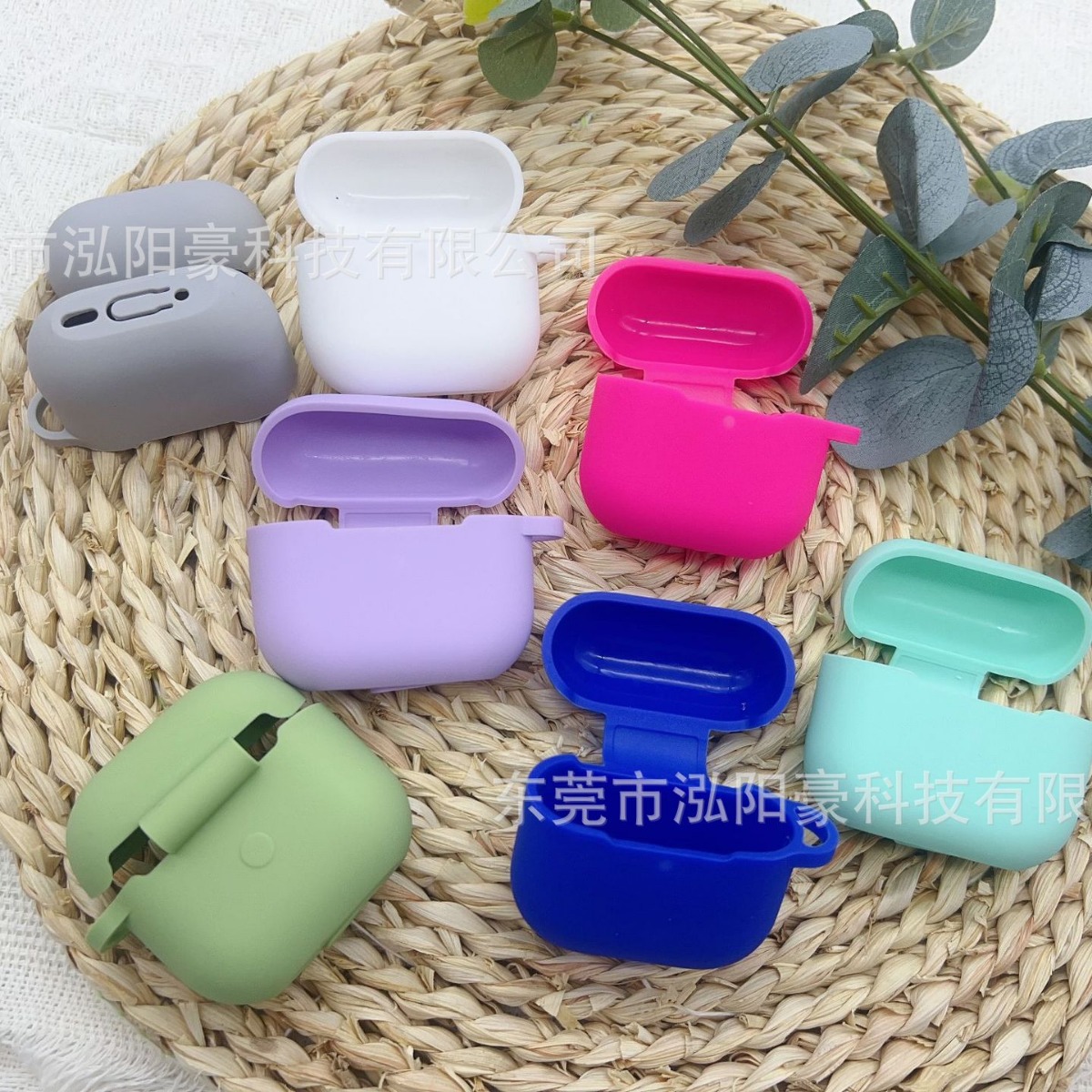 Силиконовый защитный чехол для Apple AirPods 4