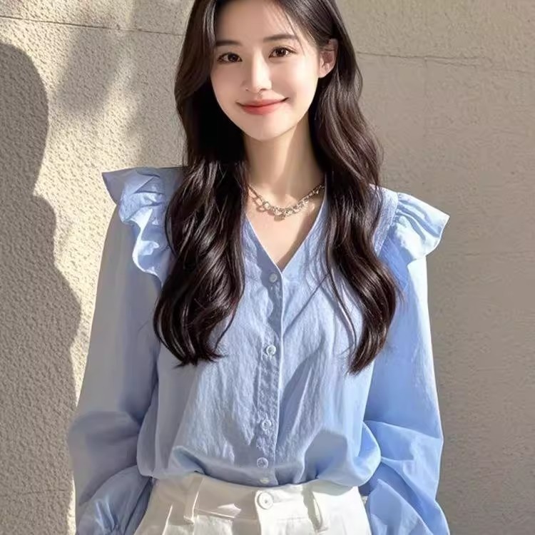 今年流行的漂亮小衫轻奢高级感法式小众绝美蓝色长袖衬衫女早秋款|undefined