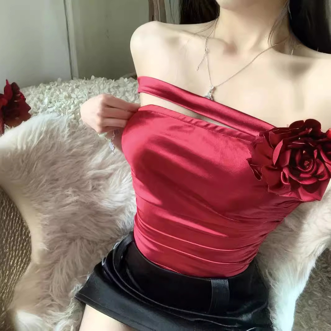 Red three dimensional bra top sleevless