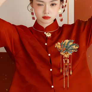 Authentic [shop selling] wedding ceremony dragon and phoenix corsage bride and groom brooch don't spend a pair of Chinese flowers