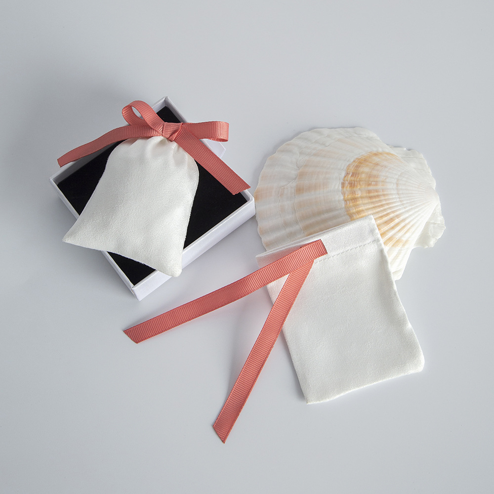 9g Weight Jewelry Packaging Bags Classification 1 Piece Quantity Daily Occasion Flannel Material Bow Knot Pattern Simple Style Style 1 Piece Flannel Simple Style Daily Bow Knot Jewelry Packaging Bags 15