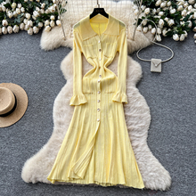 韩版简约秋冬新款针织长袖连衣裙女翻领修身排轻熟气质御姐长裙子