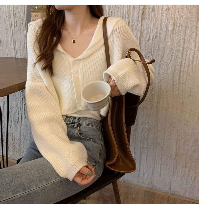 【中国直邮】茵如澜 新款秋冬chic上衣温柔甜辣毛衣针织衫 卡其色