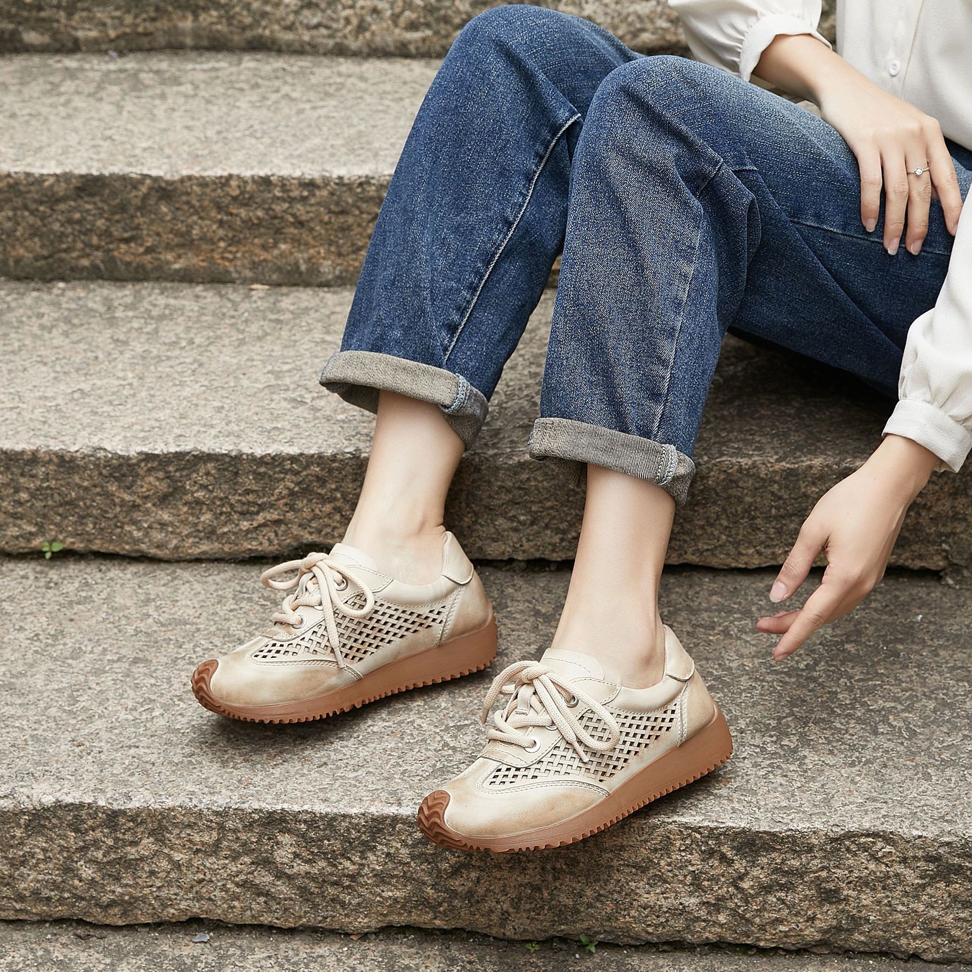 Summer casual footwear English style