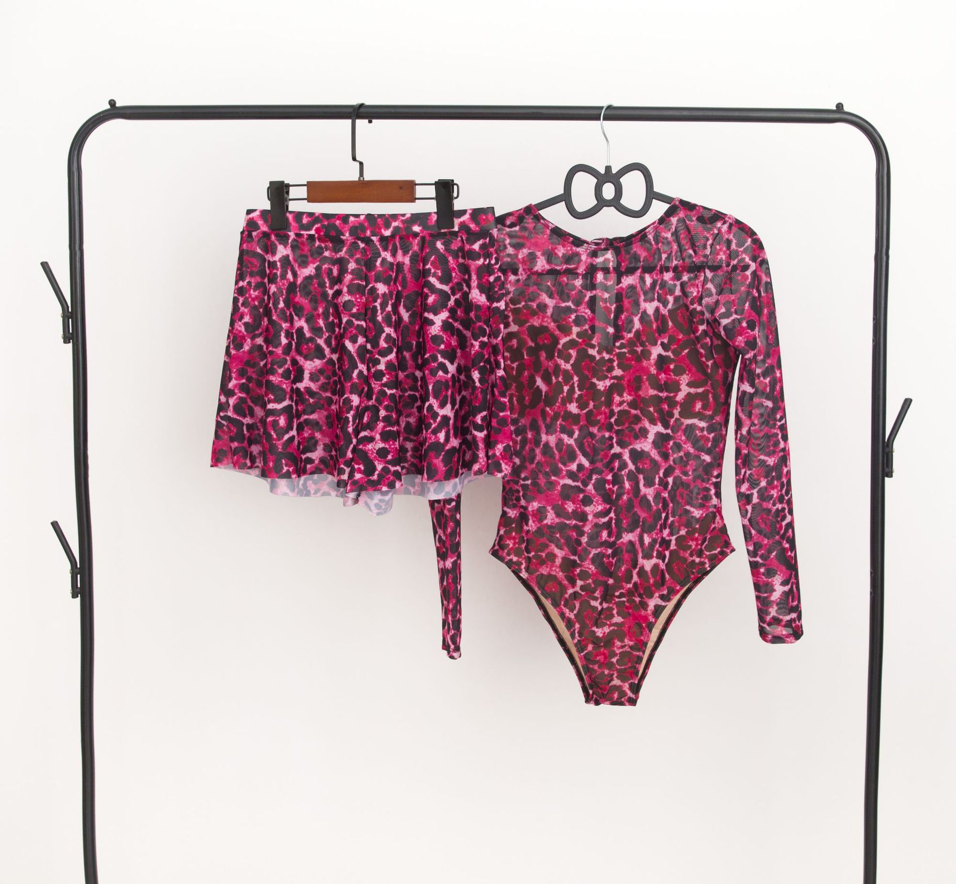 trajes de baño rusos para mujeres 2025, trajes de baño unidos europeos y estadounidenses bikini, chaqueta de protección solar image 24