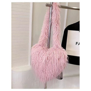 ���ٴ�ëë���K����Ůʿ�ǹ�ɫҸ�°�24���¿�Ů�μ�б���