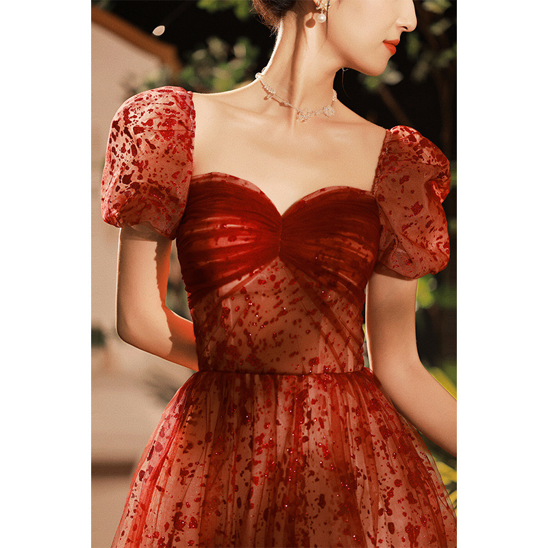 Vestido de Novia Estilo Princesa Runaway 2026, Nuevo Estilo Primavera, Elegante Color Borgoña, Estilo Hepburn, Vestido de Compromiso Estilo French Toast.