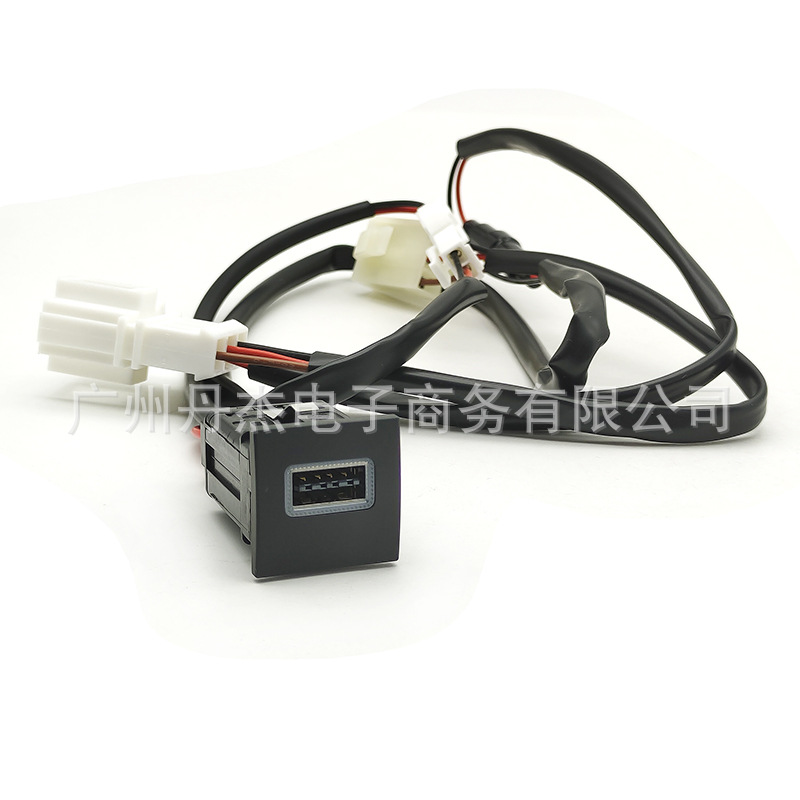 Car mobile phone charger QC3.0USB PD charging head modified car charger suitable for Volkswagen Golf 6