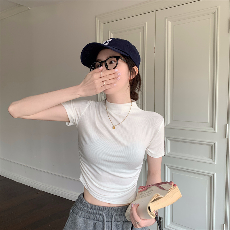 하얀색