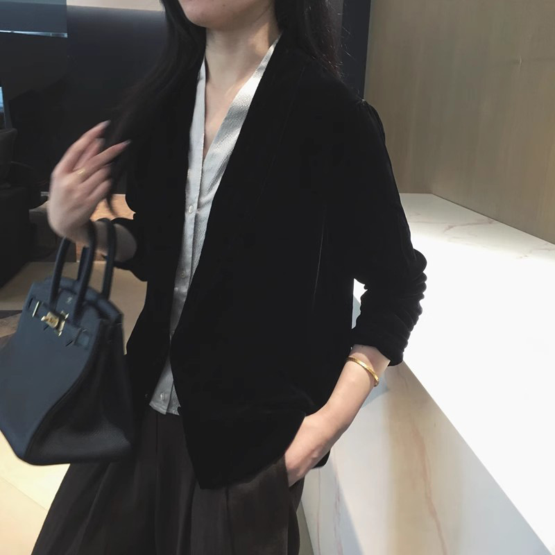 Spot Manufacturer Wholesale New Style Compound Gu Casual Silk Velvet Spun Contrasting Double Placket Fake Two-Piece Top for Women
