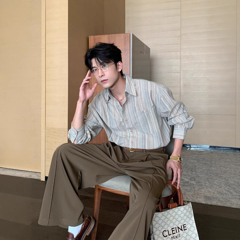 Hualun Spring and Autumn Blue Super Stylish Striped Vintage Shirt for Men, Loose Fit, Casual, Cool Long-Sleeve Shirt