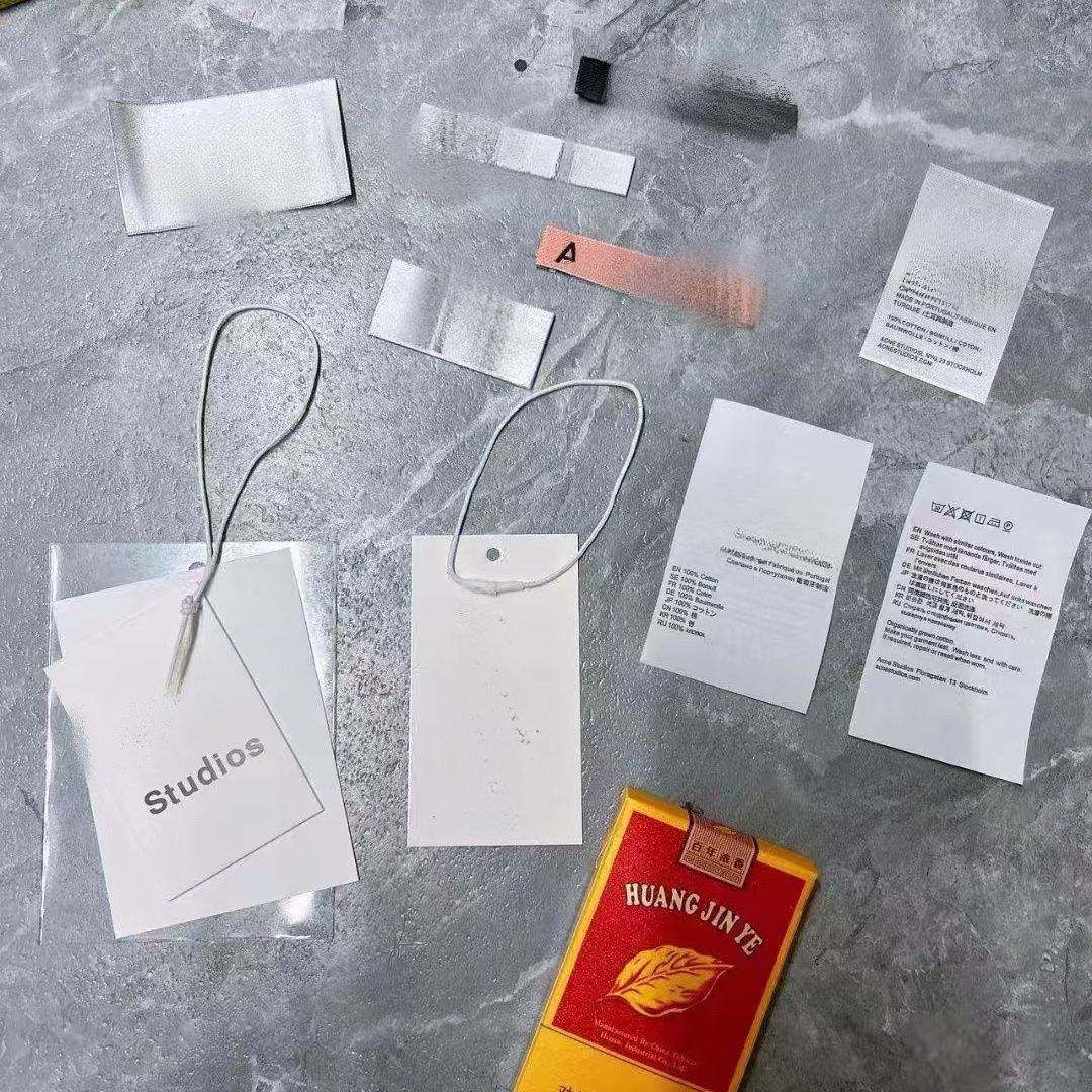 Acne…… 现货辅料吊牌领标里标洗水标吊绳主唛标签包装袋需要a我