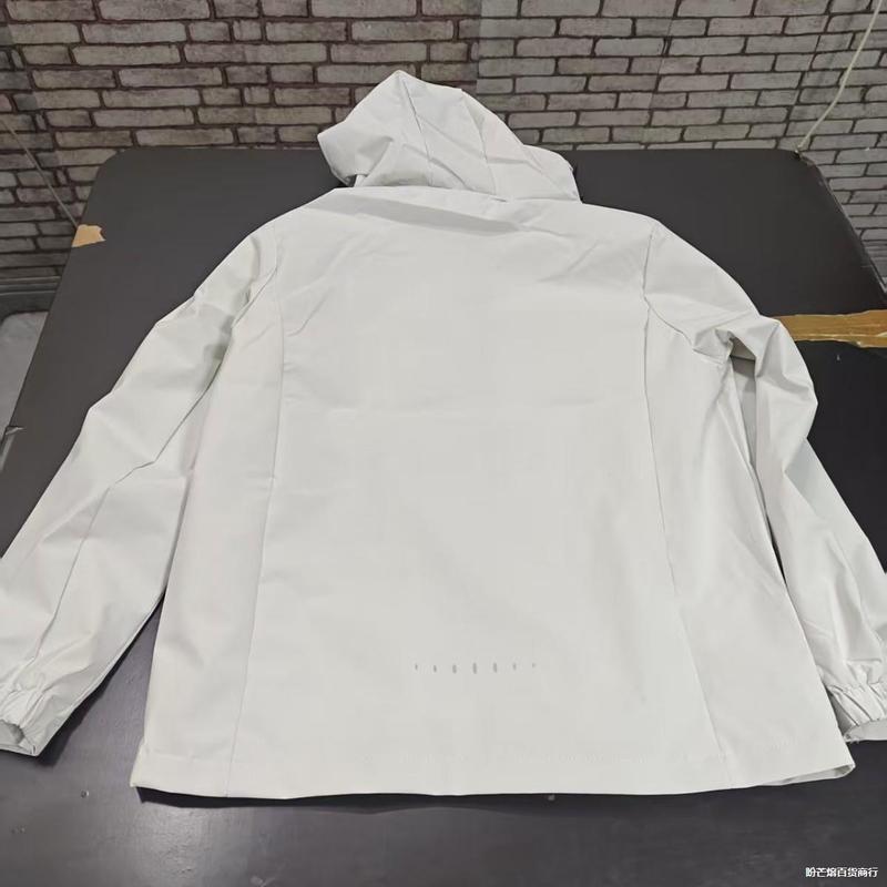 潮牌アメリカ風突撃服男女秋冬アウトドアレジャー運動防風防水カップルジャケットがゆったりしています。|undefined