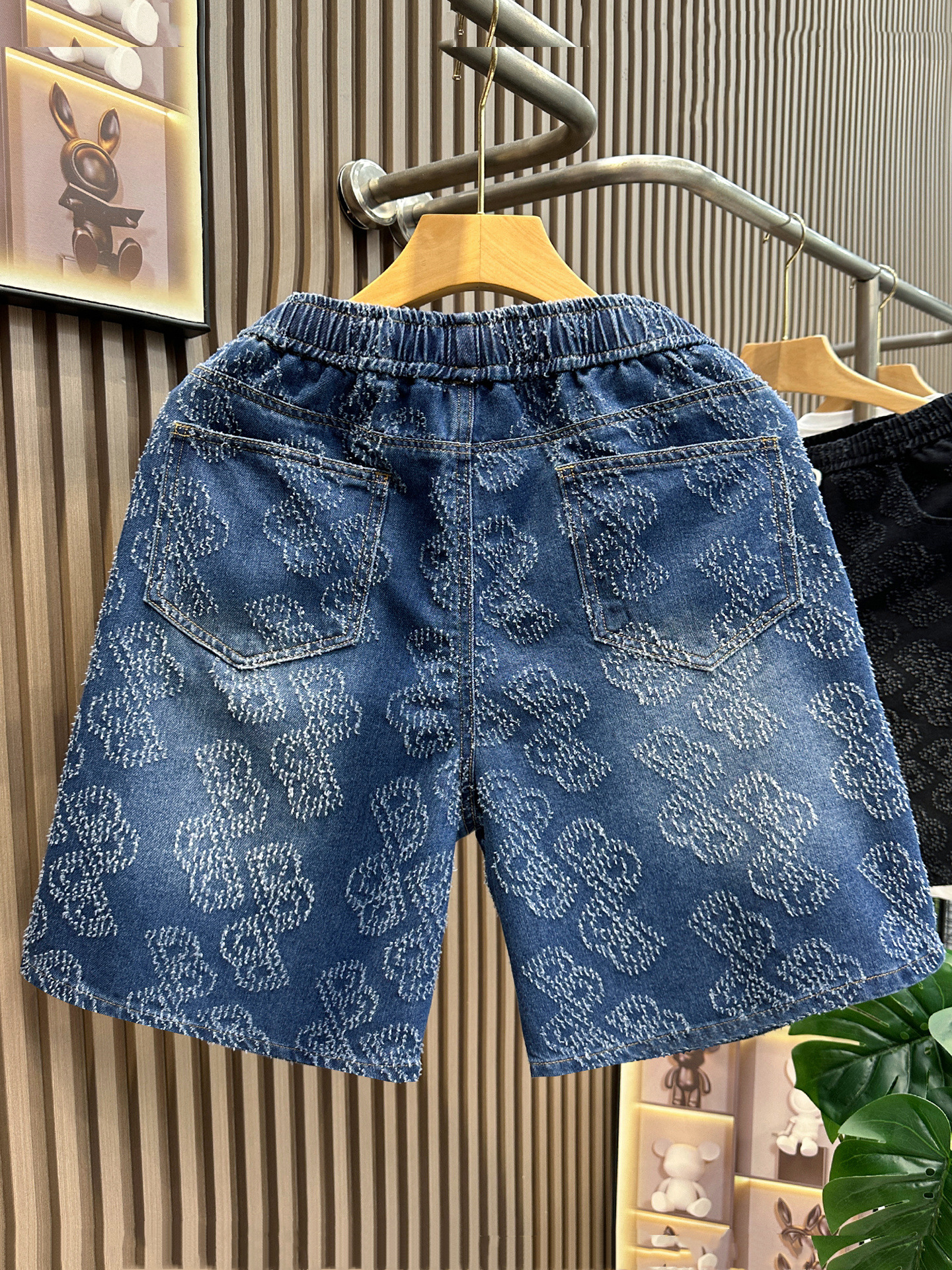European Luxury Men's Jacquard Denim Shorts High End Summer Fashion Casual Beach Wear Five Point Straight Leg Pants_mkmklike.com