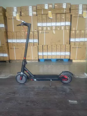 Factory Direct Supply, Dropshipping Available, 36V350W Foldable Electric Scooter, 8.5inch Scooter, Mobility Scooter (Qatlanan elektrik skuterlər) - black