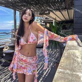 新款ins风泳衣女泡温泉海边度假纯欲氛围油画花朵飘带分体四件套